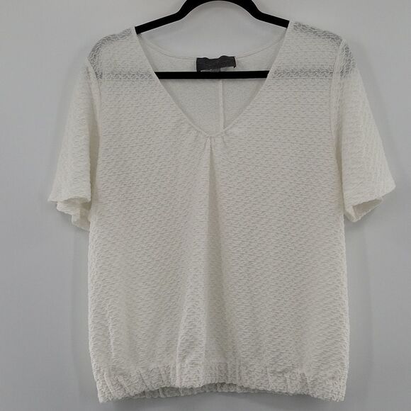 3 for $20 Sunday in Brooklyn  Cream Top size M - Picture 1 of 6